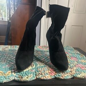 Salvatore Ferragamo Elegant Black Heeled Boots